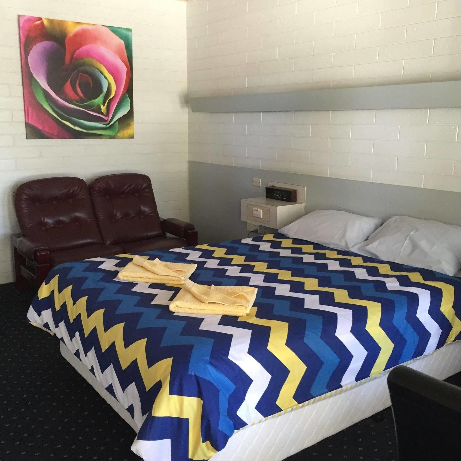 Capri Motel Balranald Buitenkant foto